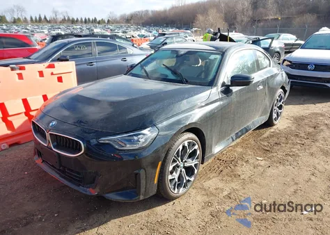 2025 BMW 230I xDrive z USA, uszkodzony, nr VIN 3MW33CM03S8F74890